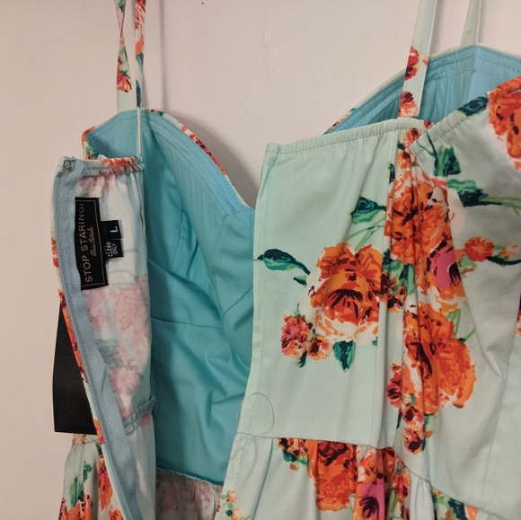 NWT "Stop Staring!" Floral Swing Dress - Picture 4 of 4